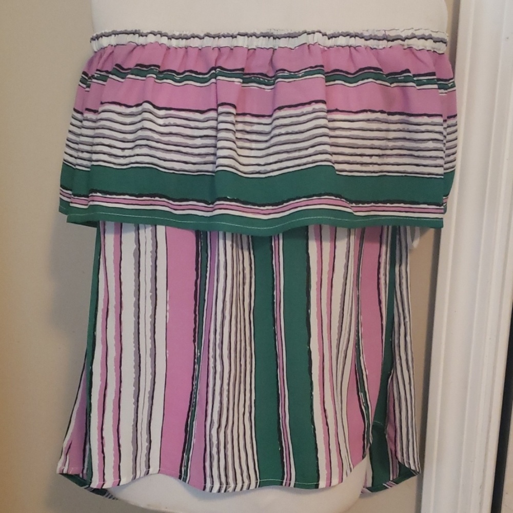 Off shoulder ruffle top